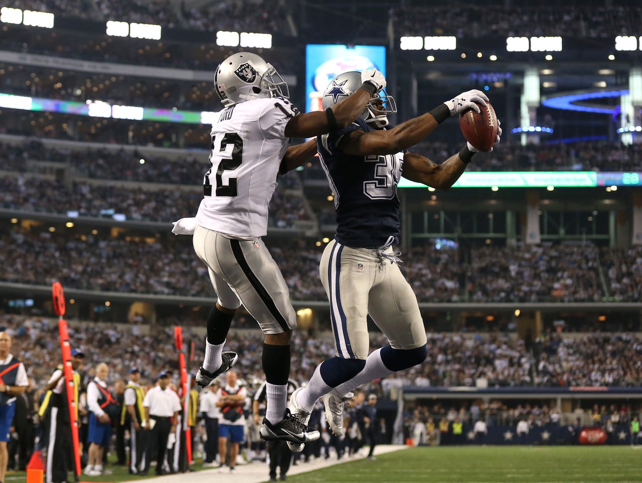 Jacoby Ford Raiders Cowboys